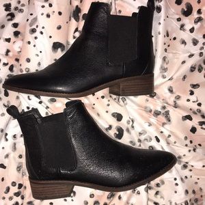 Lucky Brand Chelsea Boots